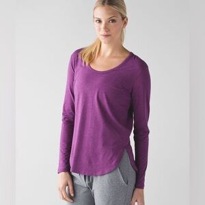 Lululemon Love Scoop Long Sleeve Size 6 perfect condition- doesn’t fit